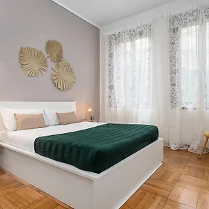 Classbnb - Two 400 Meters From The Duomo Appartamento